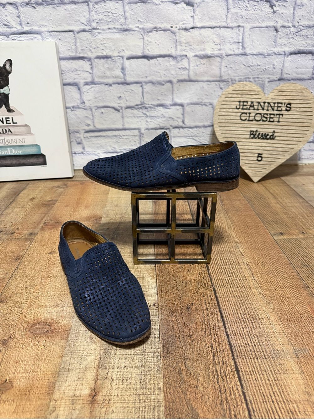 Trask Ali Perforated Suede Loafers Womens 11 Italian Suede blue